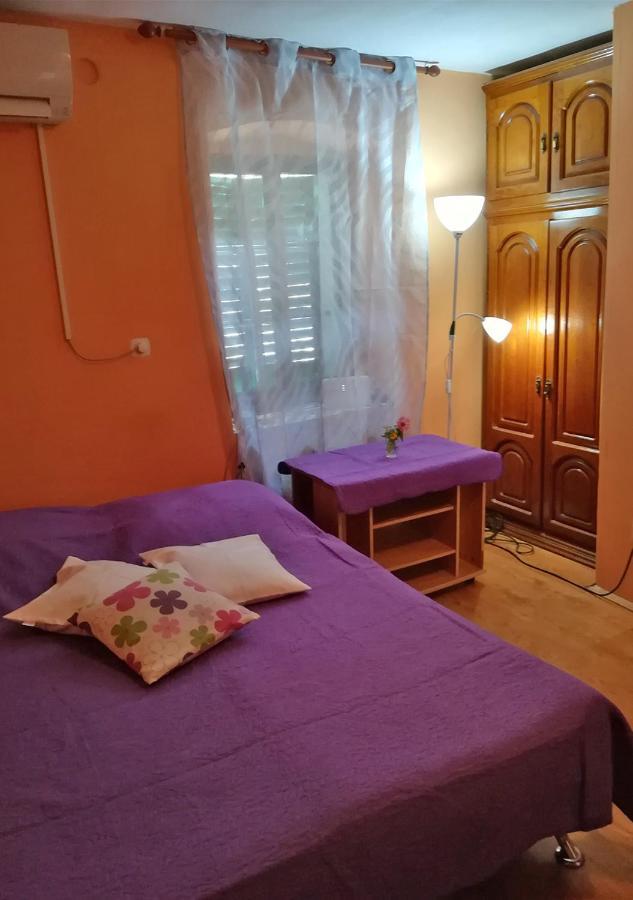 Apartment Surya Rogoznica  Esterno foto