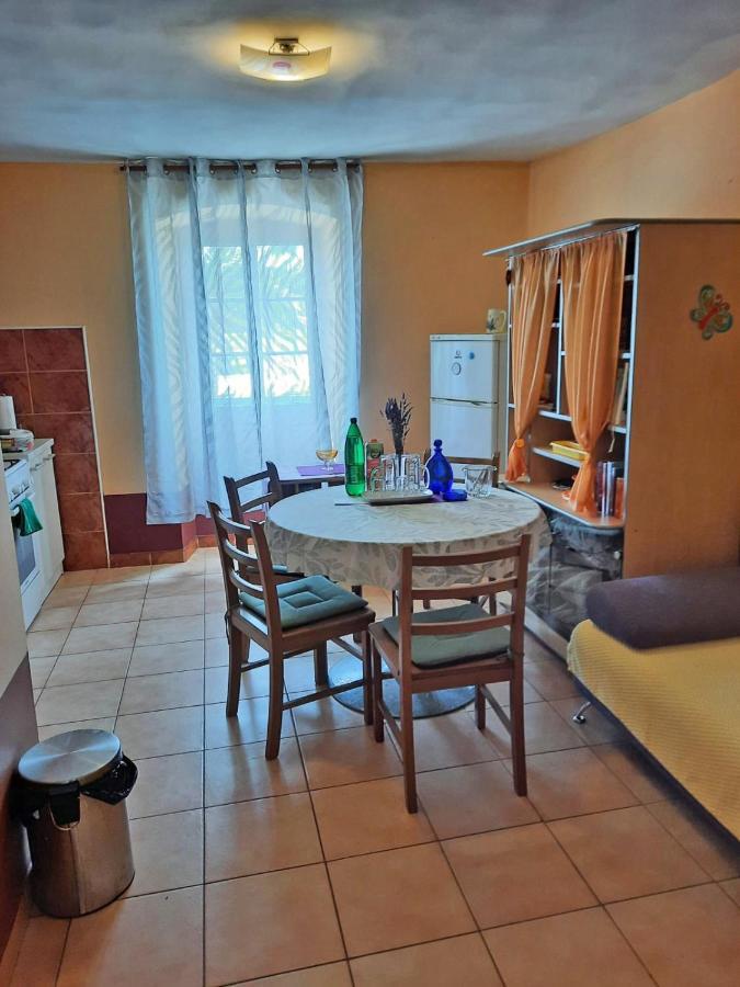 Apartment Surya Rogoznica  Esterno foto